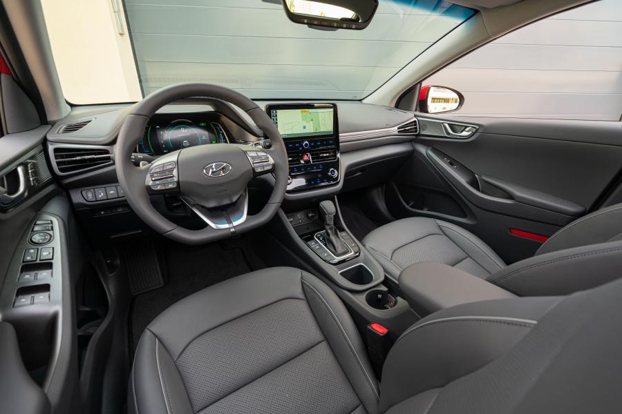 Торпедо Hyundai IONIQ hybrid (AE) 2019 года  (NA) (фото 12 из 20)